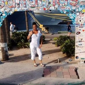 Meet your Posher, Casonia